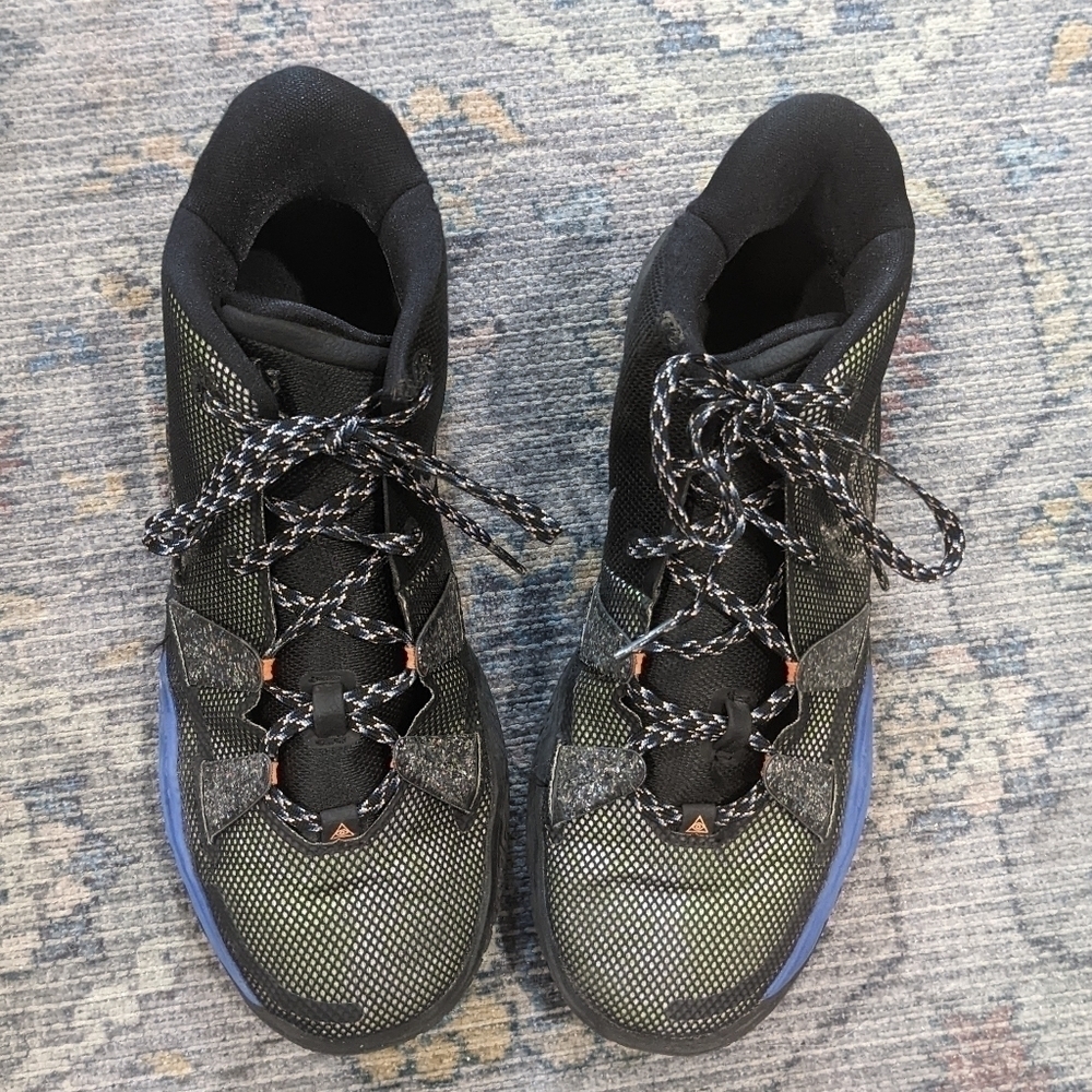 Nike | Youth Kyrie 7 Basketball Shoe - Picture 4 of 8